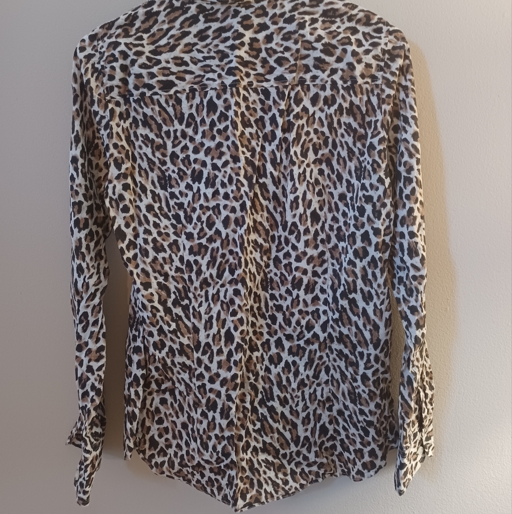 J Crew button down long sleeved blouse - Picture 2 of 3